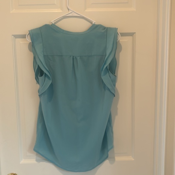 J Crew Dressy Button Down Flutter Sleeve Tank Size 4 Blue/Turquoise - Picture 3 of 4